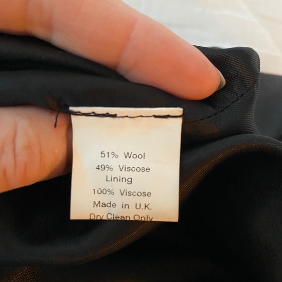 EUC vintage Burberry skirt - Picture 7 of 7